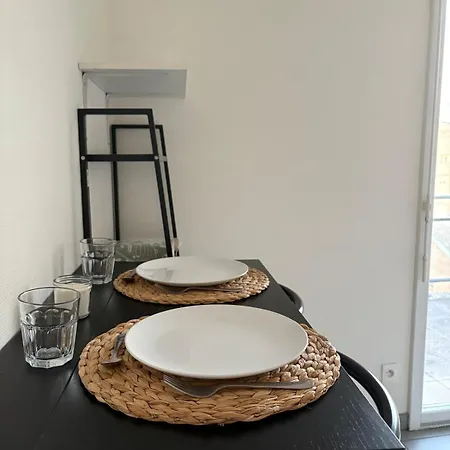 Апартаменты Proche Republique Et Drapeau *